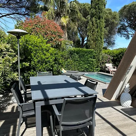 Hébergement de vacances Loft 35m2 Avec Terrasse Et Petite Piscine *